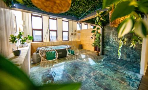 Hoehr-Grenzhausen Casa | Casino Whirlpool-Sauna-Kino-Indoor Basketball