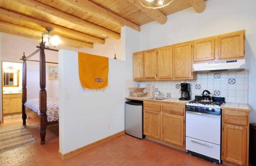 Northeast Santa Fe Casa | Casita Bee, Santa Fe charmer