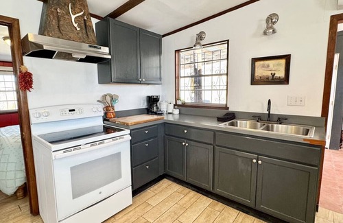 Big Bend National Park Casa | Casita Blanca - Centrally Located 3 Bedroom Home