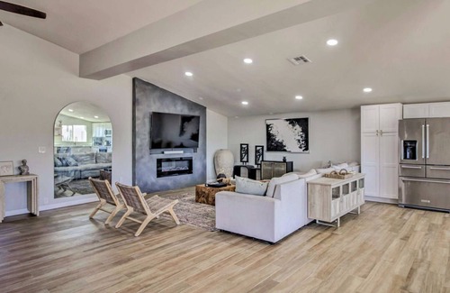Tortolita Casa | Casita Blanca