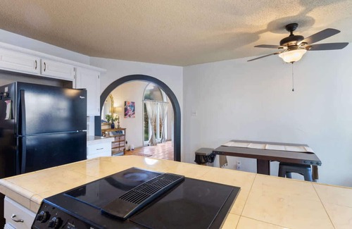 North by Northwest Casa | Casita Bonita - 3BR 2BA - Close to Everything