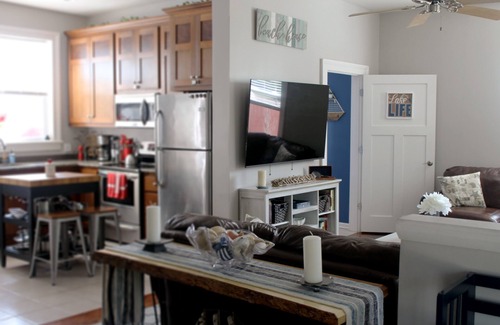 Lake City Casa | Casita by the Lake. Lake Pepin Home & Sauna Retreat!