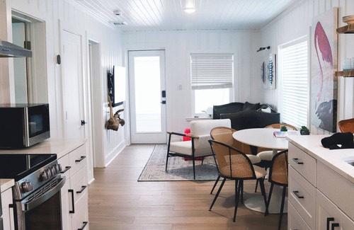 Bid-a-wee Beach Cabaña | Casita By The Sea