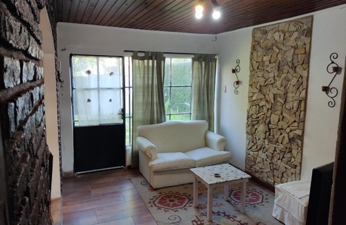 Tigre Casa | Casita Casa con parque, estacionamiento y pileta en Tigre
