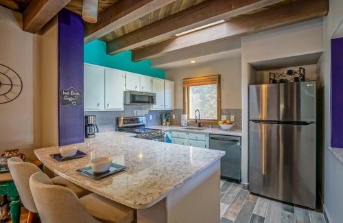 Nambe Pueblo Casa | Gran Inauguración - Casita Cotón, un condominio recientemente renovado