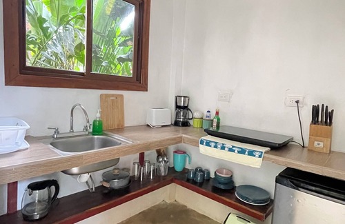 Tortuguero Casa | Casita de 2 plantas cerca del Parque Nacional Tortuguero. Ideal para relajarse