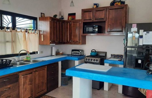 Todos Santos Apartamento | Privacidad junto a la naturaleza, impresionantes vistas al océano y al Mtn y solo 2 lotes de la playa