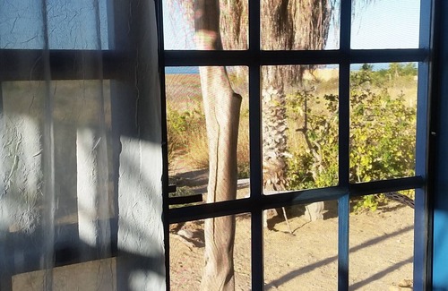 Todos Santos Apartamento | Privacidad junto a la naturaleza, impresionantes vistas al océano y al Mtn y solo 2 lotes de la playa