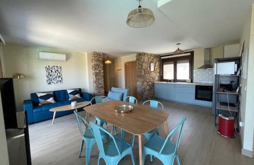 Baiona Casa | Casita Independiente y tres apartamentos con piscina Ladeira Playa