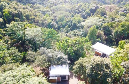 Savegre Casa | Casita Jungle Nest, 5 minutes drive to Playa Linda, 15 to Dominical, Wifi Starlink