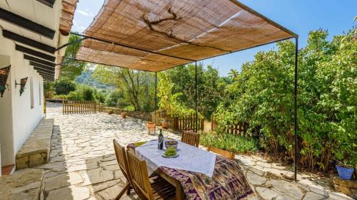 Benalauría Casa | Casita La Luna Rosa Cañada del Real Tesoro by Ruralidays