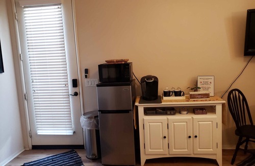 Sun City Casa | Casita Menifee Cozy and private 1 bedroom Casita, couple or solo traveler