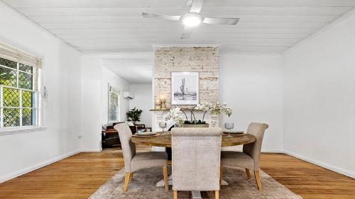 Singleton Casa | Casita - Modern 4 Bedroom Cottage In Heart Of Singleton