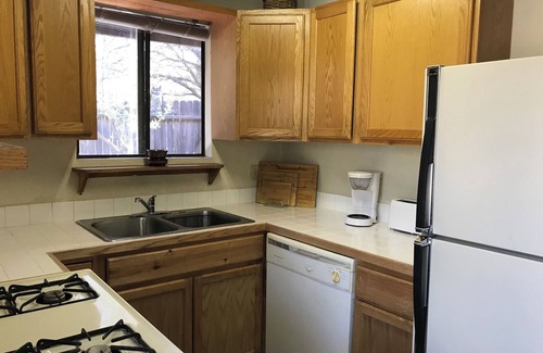 Tanque Verde Cabina | Casita on 10.5 Acre Guest Ranch, Full Kitchen, Full Bath, Washer and Dryer