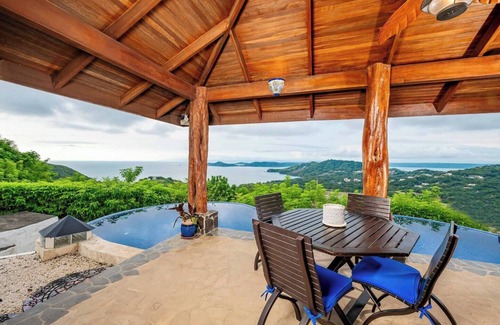Playa Hermosa Cabaña | Casita on top of the world | 2 bedroom Guest house for rent | Playa Hermosa