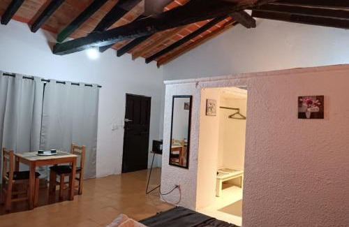 Proyecto Escola Casa | Casita Vista al mar cerca del malecón