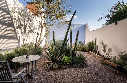 La Cruz Casa | Casona del Buen Huerto, Modern 2BR Home in Queretaro