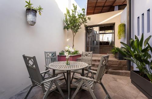 La Cruz Casa | Casona del Buen Huerto, Modern 2BR Home in Queretaro