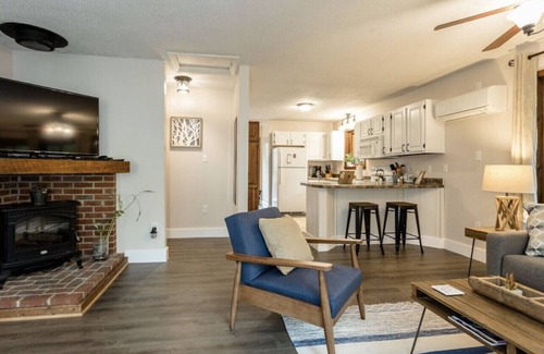 Massanutten Cabina | Casper Cabin-Year Round Retreat at Massanutten -SKI AREA, GOLF, HIKE & WATERPARK