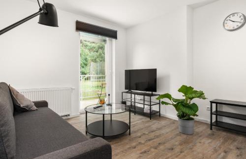 Oberzwehren Apartamento | CASSEL LOFTS - Moderne Wohnung für 3 mit Balkon nahe VW-Werk