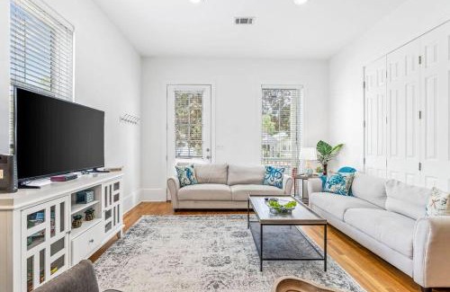 Cassine Village Casa | Cassine Cottage by Coastal Dreamin