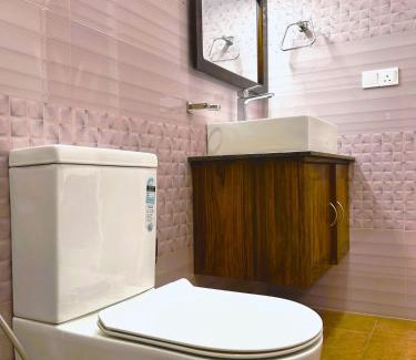 Polgasowita Casa | Cassiopeia Escape Boutique