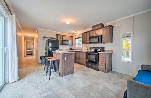 Cassopolis Casa | Cassopolis Cabin On-Site Boating and Fishing!