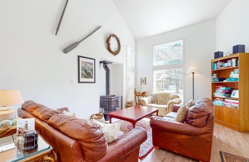 Manzanita Casa | Castaway Cabin