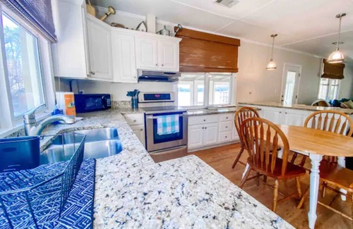 Eclectic Cabaña | Castaway Cottage