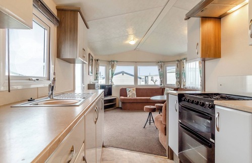 Bacton Casa | Castaways Oyster 10 (Pet)
