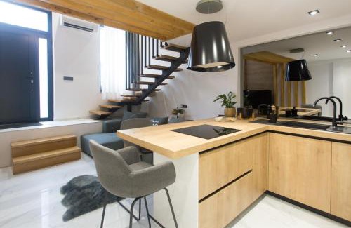 Kastel Stari Apartamento | Castel Beachfront Apartment