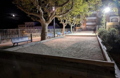 Port-Vendres Apartamento | Castellane : T2 spacieux - Vue Port - WIFI