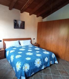 Pietra De' Giorgi Casa | Castellato Country House