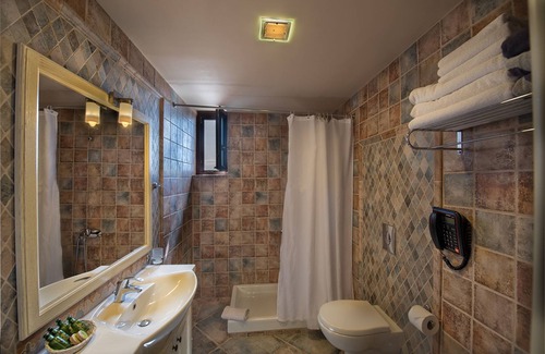 Gythio Hotel | Castello Antico Hotel