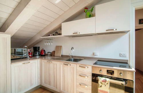 Novazzano Apartamento | Castello di Brusata Apartment