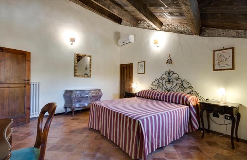 Caccuri Cama Y Desayuno | Castello Di Caccuri Suites