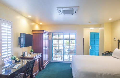 West Beach Hotel | Castillo Inn at the Beach