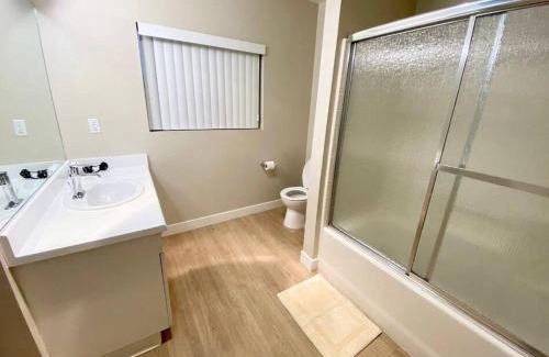 Del Rey Apartamento | Castle 1 bd pool, parking, MDR