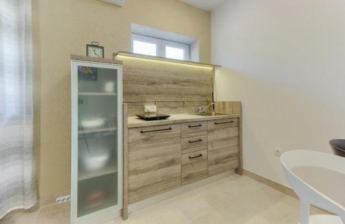 Kastel Stari Apartamento | Castle Bay Apartment