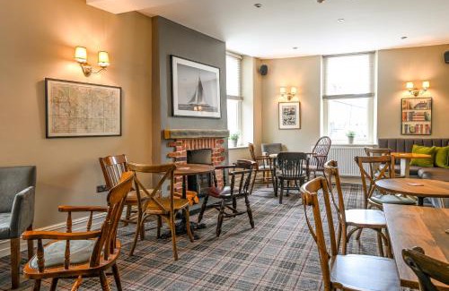 Beaumaris Casa | Castle Court