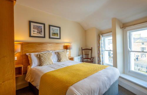 Beaumaris Casa | Castle Court