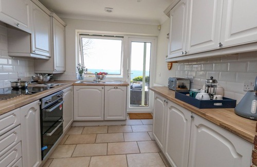Weymouth Cabaña | Castle Cove Cottage
