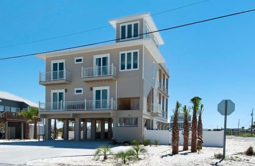Villa Primera Casa | Castle de Playa by Gulf Coast Getaways