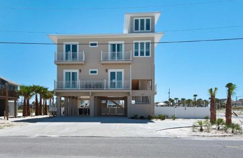 Villa Primera Casa | Castle de Playa by Gulf Coast Getaways