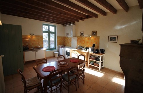 Saint-Etienne-la-Varenne Otro | Castillo- Apartamento para 8 personas en el corazón de Beaujolais
