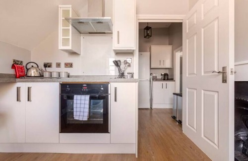 Rochester Apartamento | Castle Garden View - Two Steps Away from Central Rochester High Street