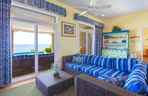 Gun Bay Casa | Castle Guesthouse by Grand Cayman Villas & Condos
