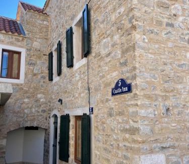 Kastel Sucurac Hotel | Castle Inn