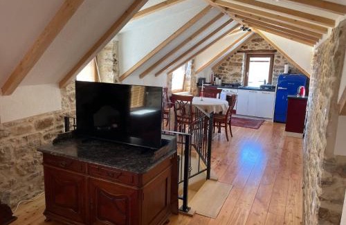 Kastel Sucurac Hotel | Castle Inn