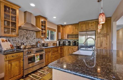 Sebastopol Casa | Castle Inspired Home With Amazing Vineyard Views - Hot Tub - Pool Table